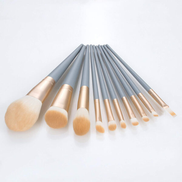 Wooden Handle Cosmetic Brushes