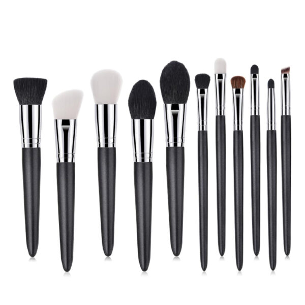 Natural Hair Makeup Brushes